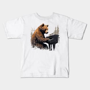 Grizzly Bear playing piano Kids T-Shirt